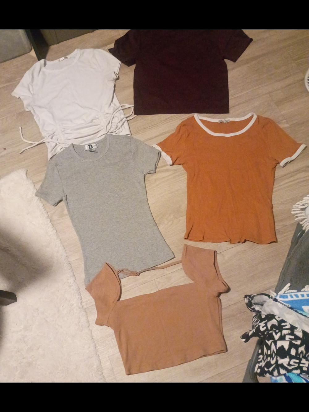 Woman's Crop Top Lot